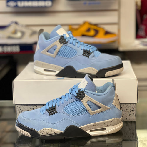 Air Jordan 4 “UNC”