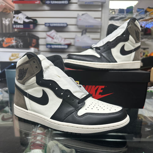 Air Jordan 1 “Dark Mocha”