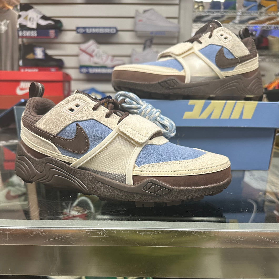 Travis Scott Nike Zoom Field Jack “Leche Blue/Baroque Brown”