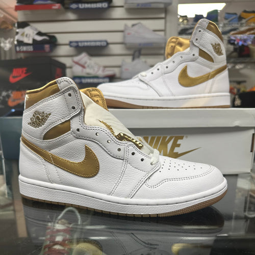 Air Jordan 1 “Metallic Gold”