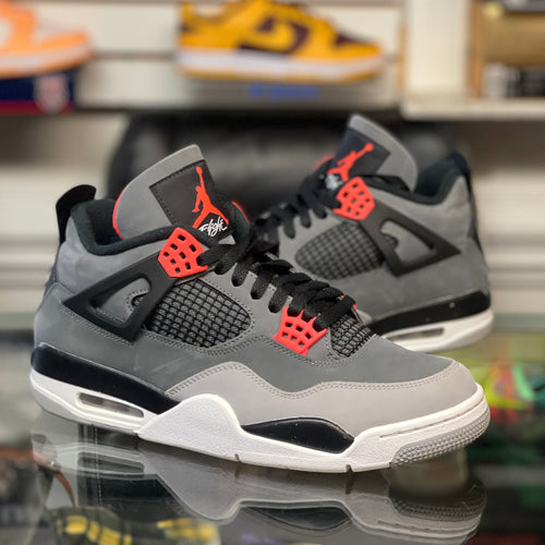 Air Jordan 4 